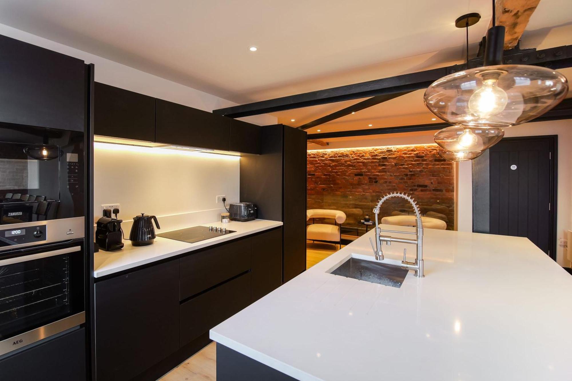Apartment Omnia By The Heim Residences